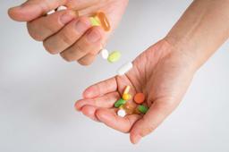 건강기능식품 인기, 5년 새 27% 또 폭등… 가장 많이 팔린 것은?